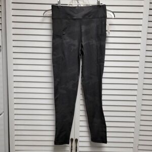 Aeropostale Women's Medium Gray Camo Athletic Leggings - New With Tags